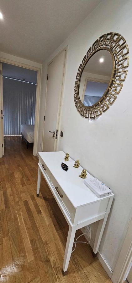 Luxury Apartment In Canary Wharf Londres Exterior foto